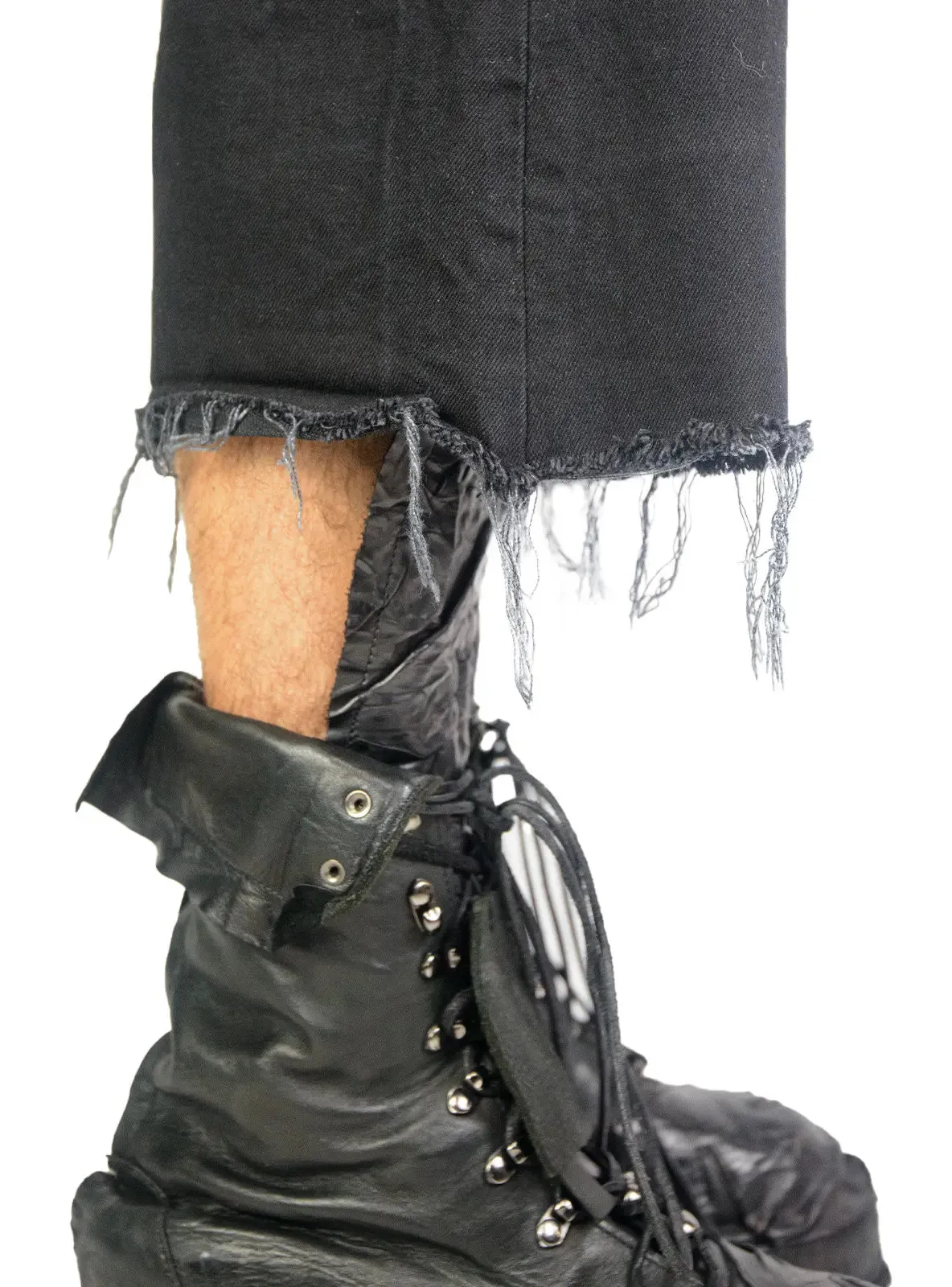 BLACK DENIM SHORTS