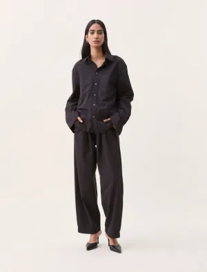 Como Shirt in Obsidian