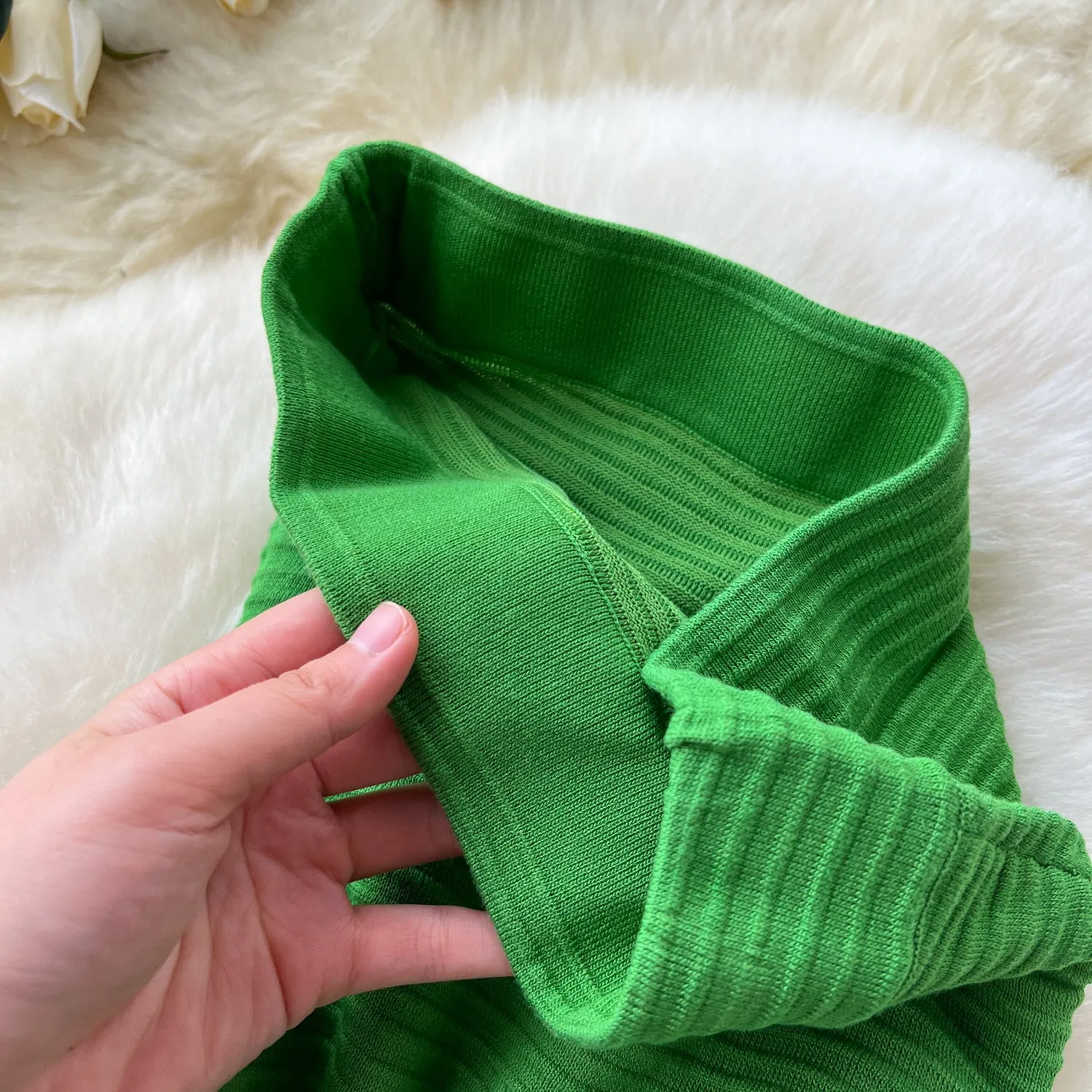 Elegant Off-shoulder Green Knitted Dress