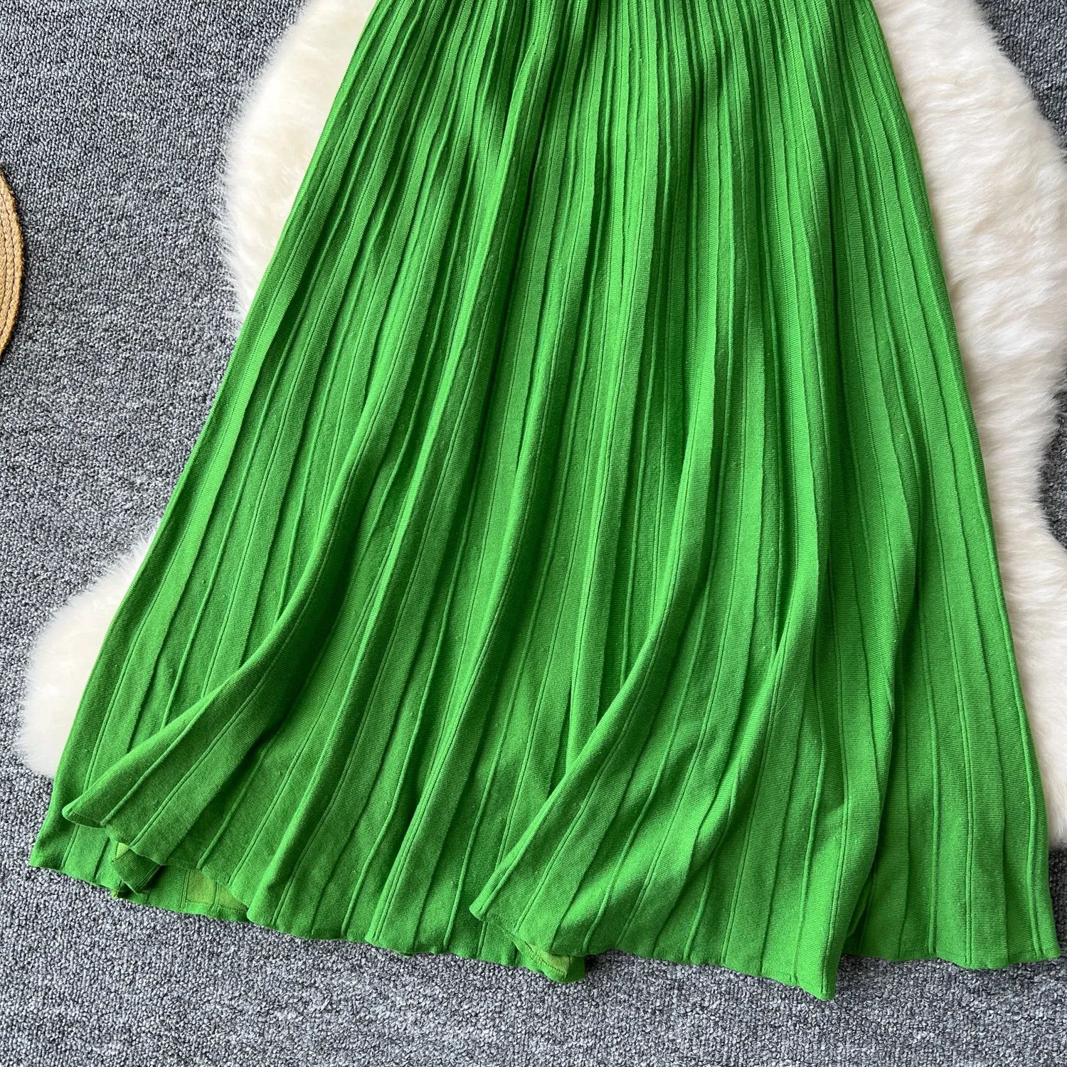 Elegant Off-shoulder Green Knitted Dress