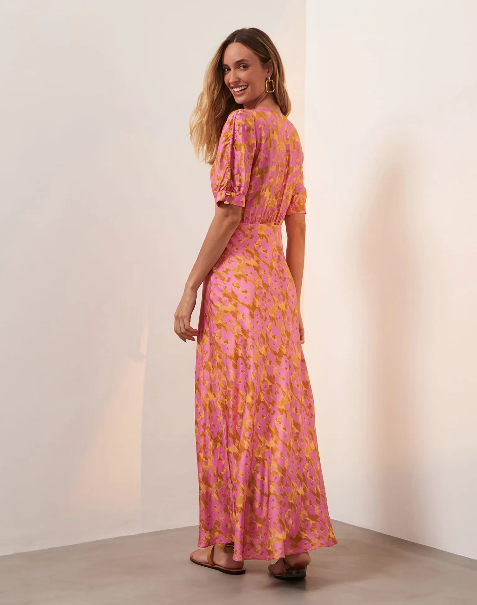 Lorelay Detail Midi Dress (exchange only) - Mosqueta