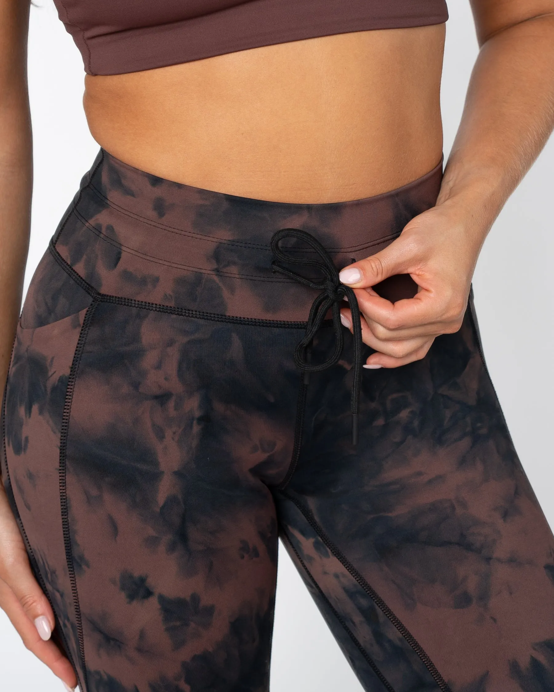 Lux Train Leggings - Fossil / Black Tie Dye