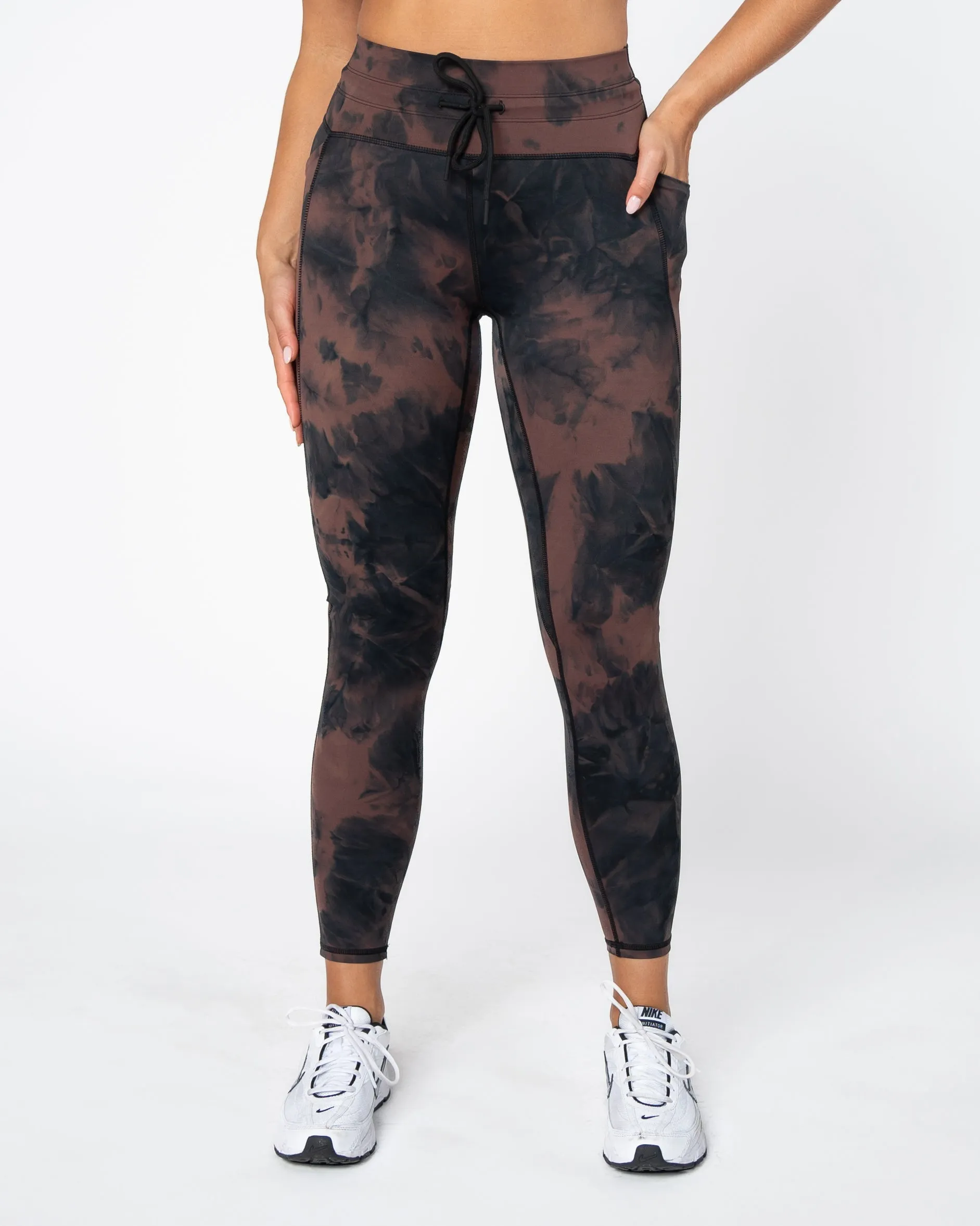 Lux Train Leggings - Fossil / Black Tie Dye