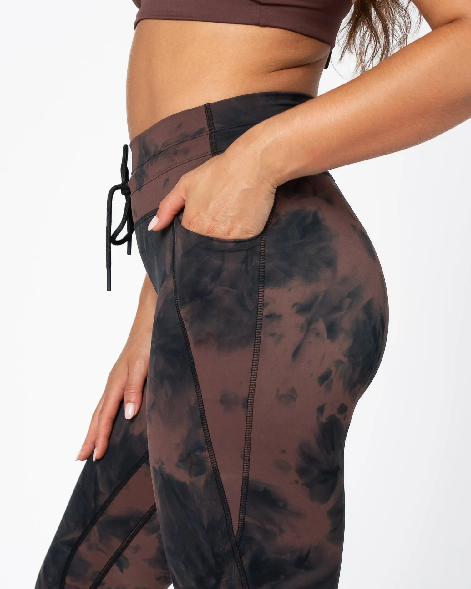 Lux Train Leggings - Fossil / Black Tie Dye